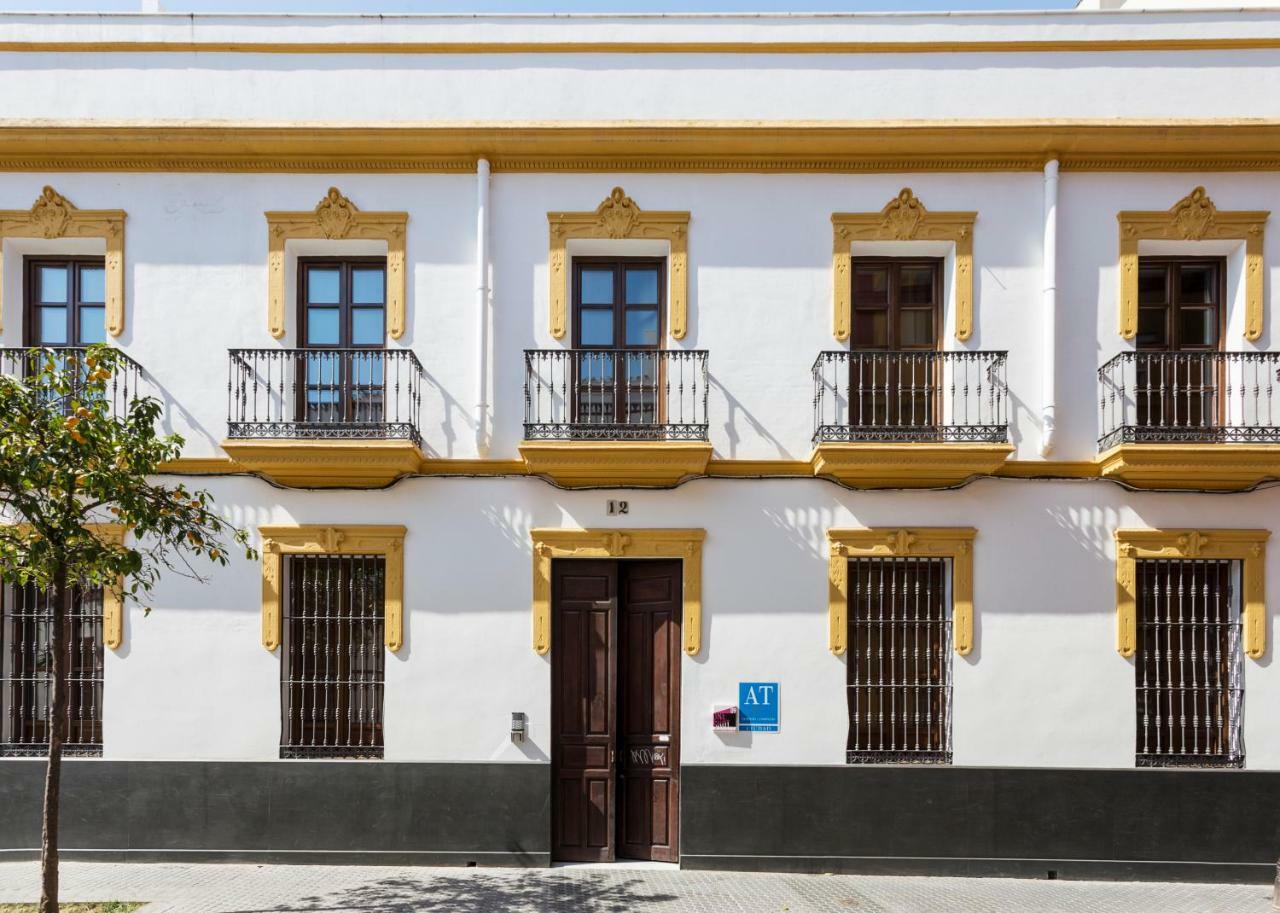 Apartamentos One Shot Conde De Torrejon Севилья Экстерьер фото